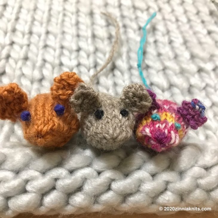 愛猫のおもちゃにも 棒針で編む小さいネズミのあみぐるみ Baby Mice を編んでみた Zinniaのあみもの